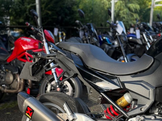 BMW F900R 4