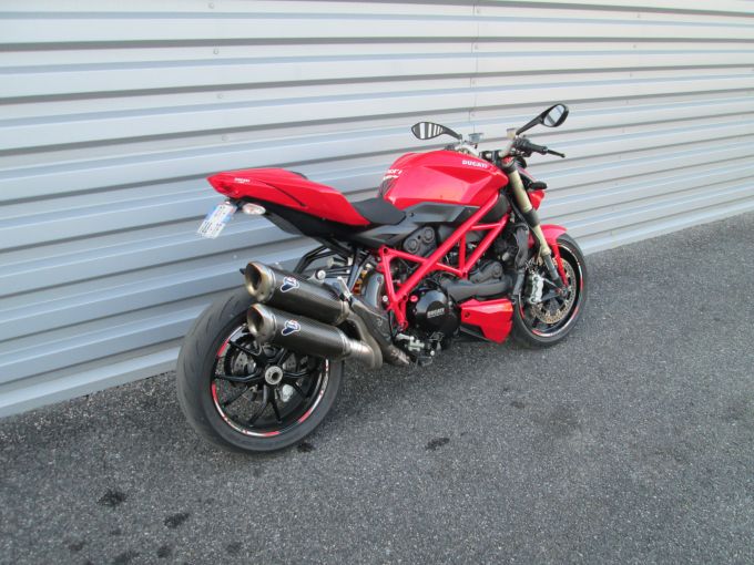 DUCATI STREETFIGHTER 4