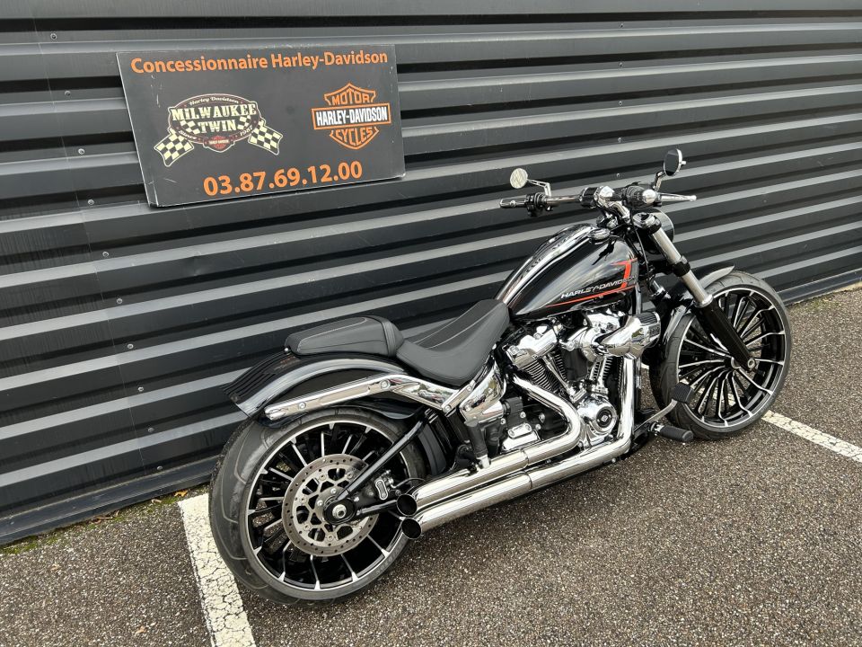 HARLEY-DAVIDSON SOFTAIL BREAKOUT 1923 4