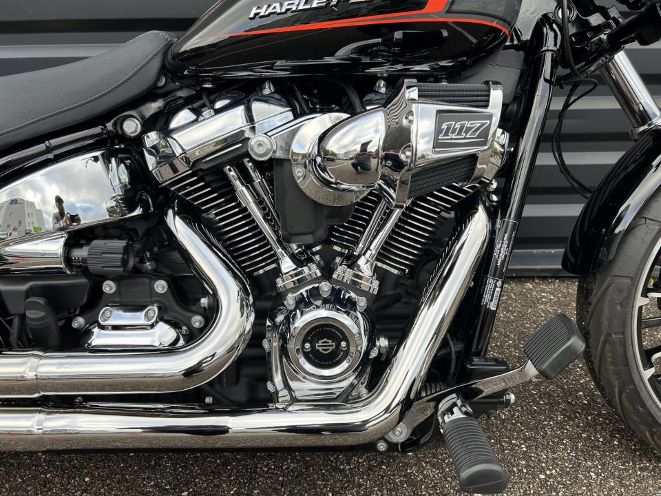 HARLEY-DAVIDSON SOFTAIL BREAKOUT 1923 4