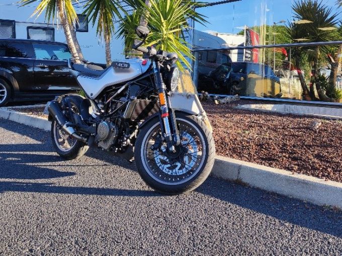 HUSQVARNA VITPILEN 401 4