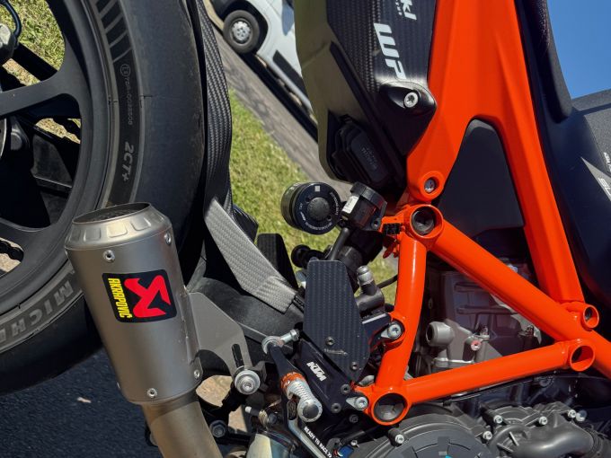 KTM 1290 SUPER DUKE RR 4
