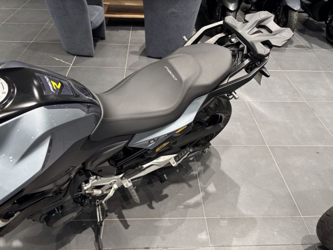 BMW F 900 R 4