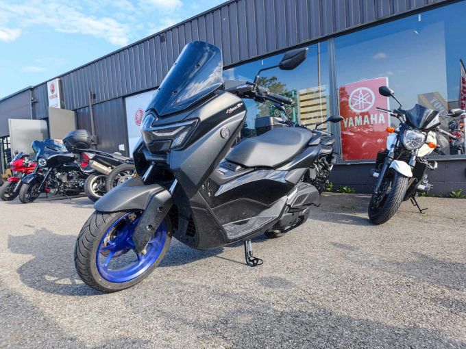 YAMAHA NMAX 125 4
