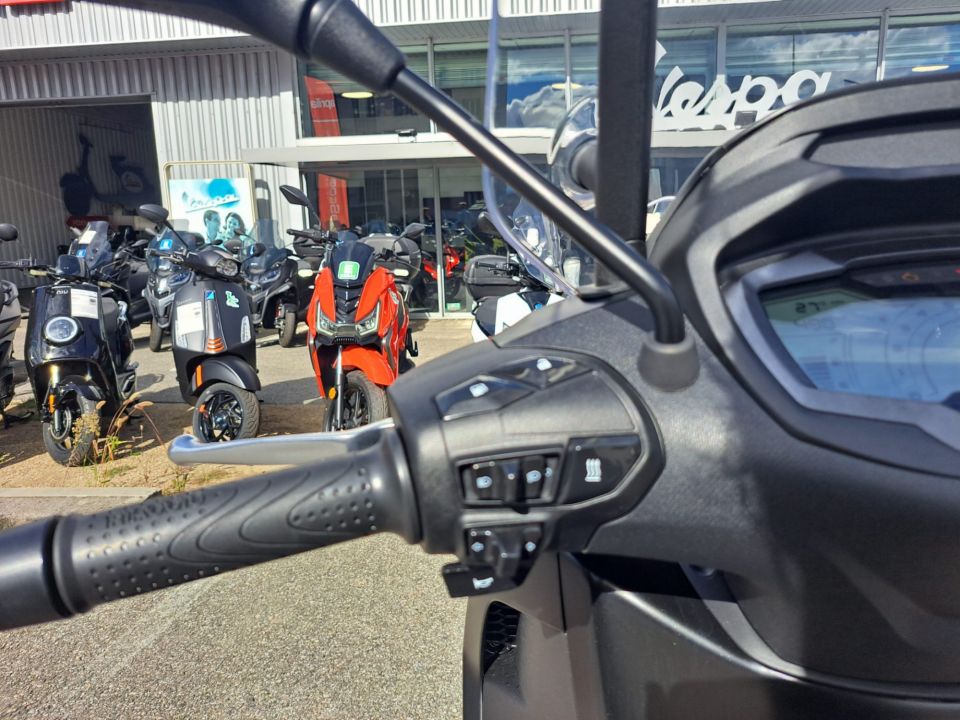 PIAGGIO BEVERLY 400 4