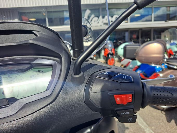 PIAGGIO BEVERLY 400 4