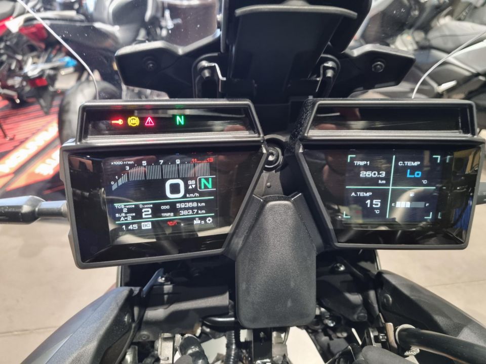 YAMAHA TRACER 9 GT 4