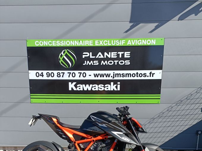 KTM SUPER DUKE 1290 RR 1705 kms 1ER MAIN  POT AKRAPOVIC 4