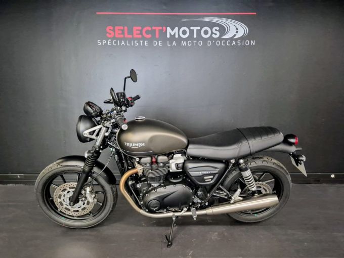 TRIUMPH STREET TWIN  900 4