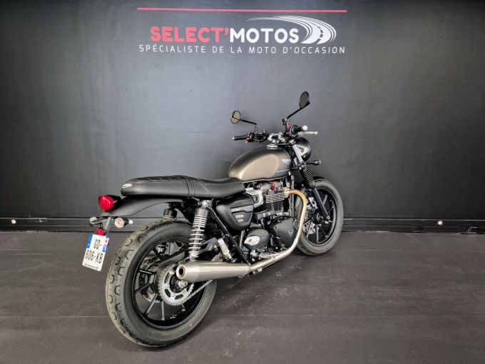 TRIUMPH STREET TWIN  900 4