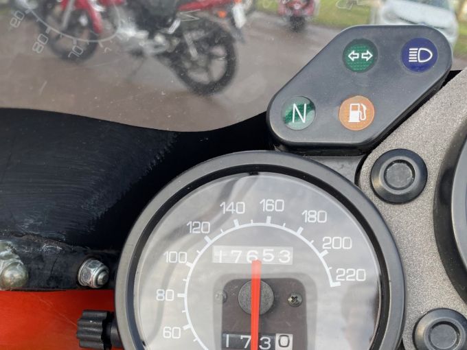 YAMAHA SZR 4