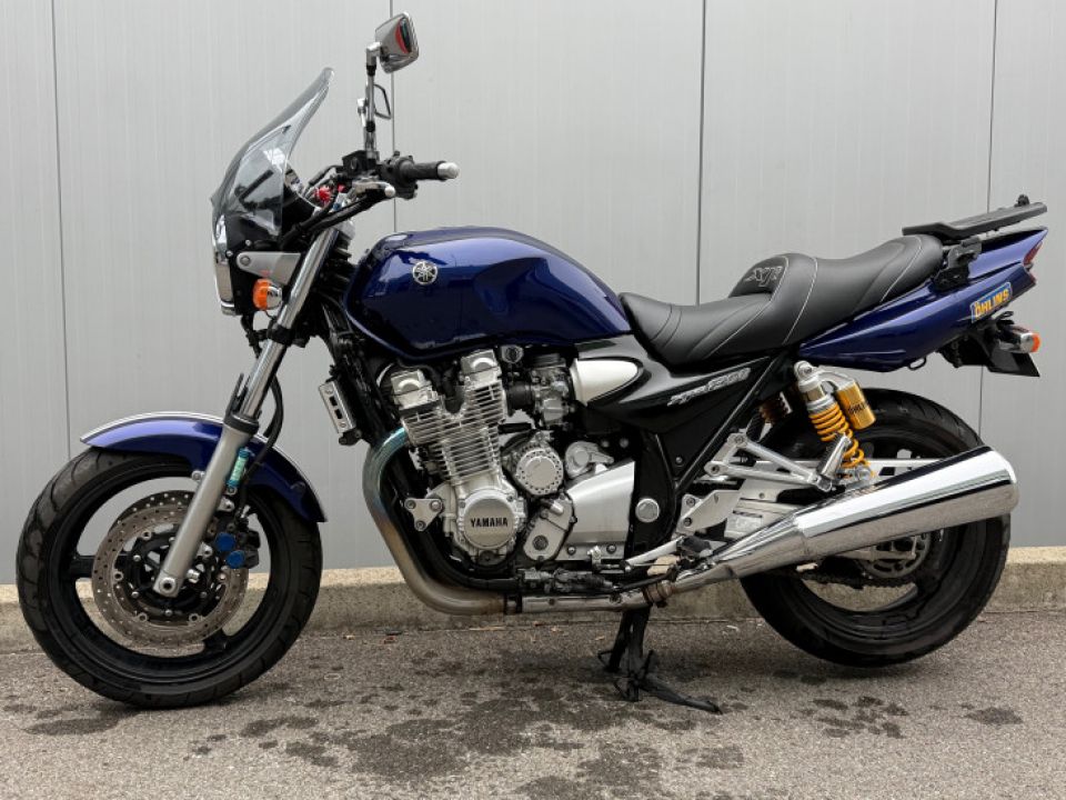 YAMAHA XJR 1300 4