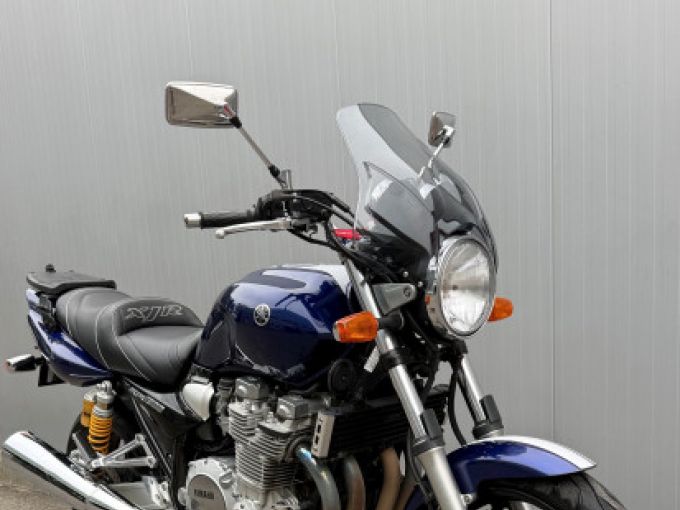 YAMAHA XJR 1300 4