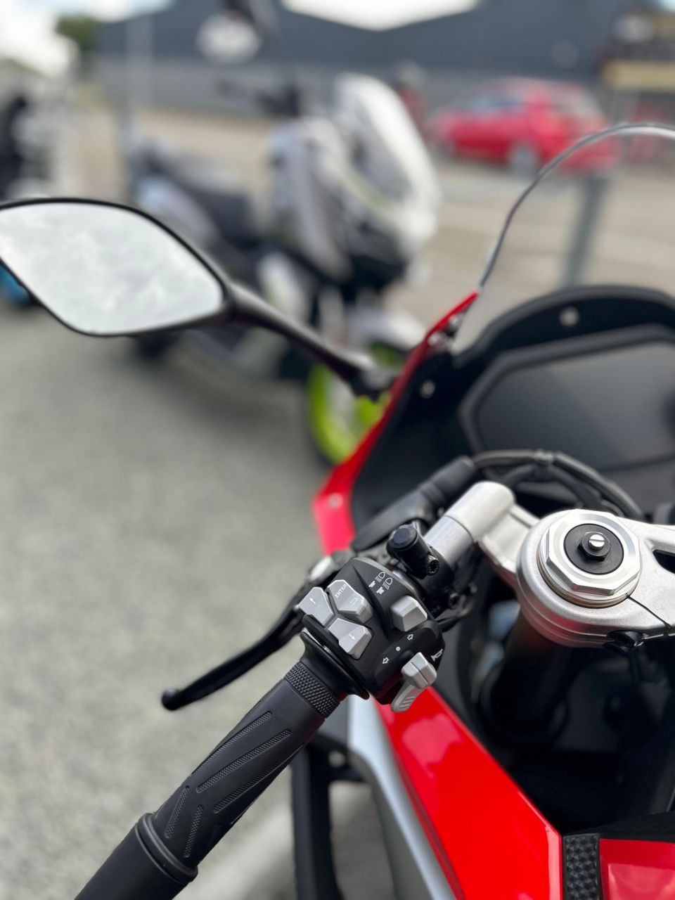 QJ MOTOR SRK 600 RS 4