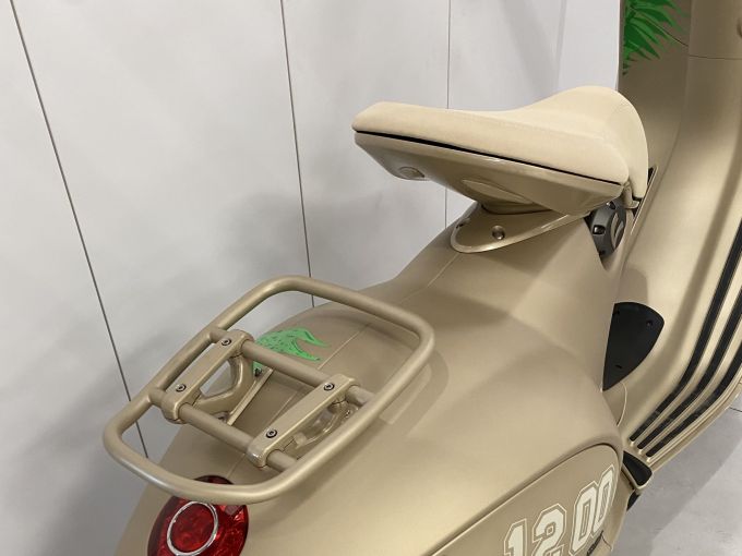 VESPA 946 ABS-ASR 125 4