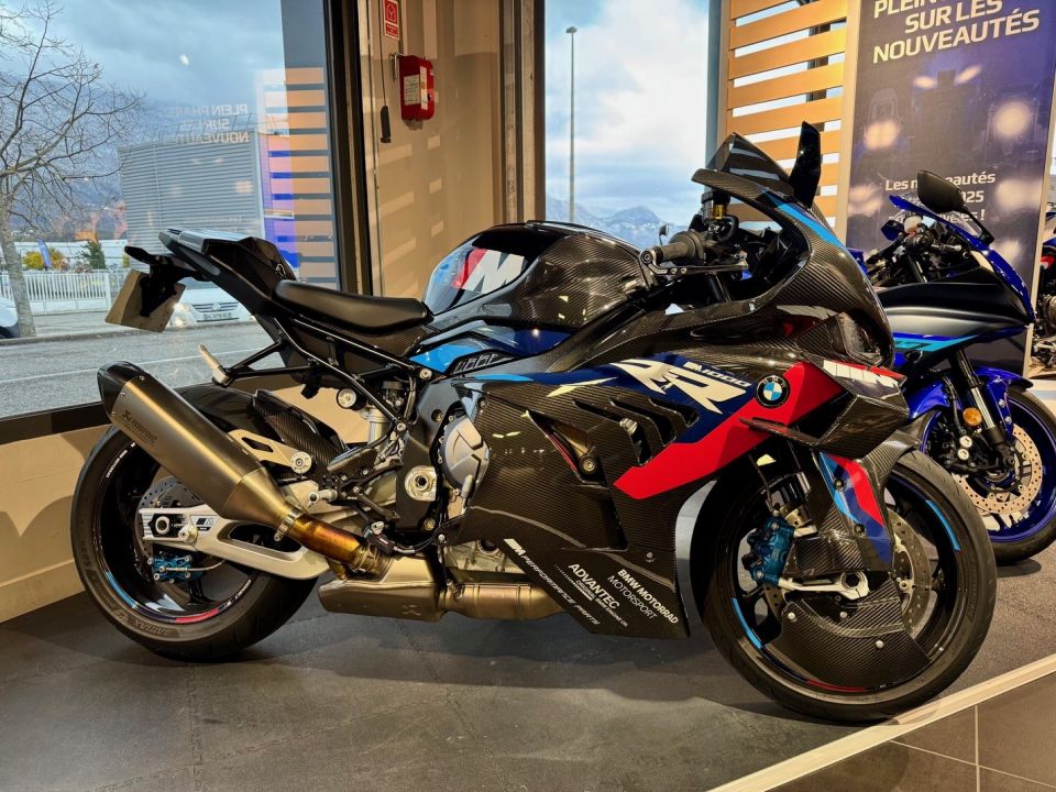 BMW M 1000RR 4