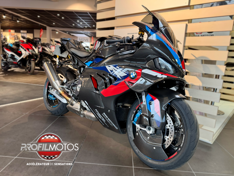 BMW M 1000RR 4