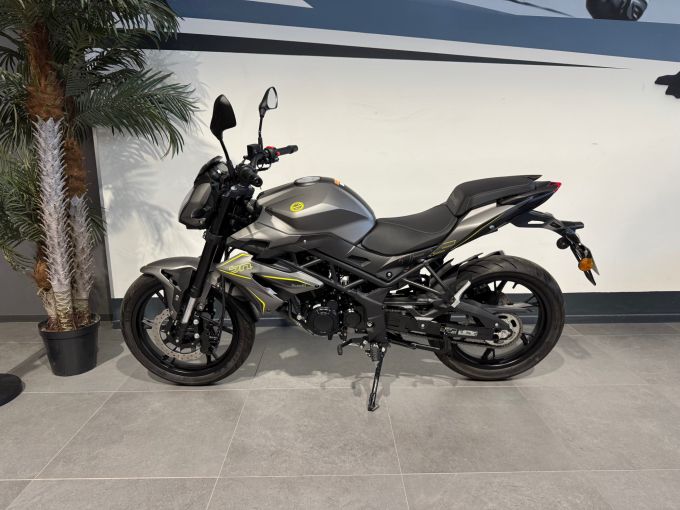 BENELLI BN 125 4