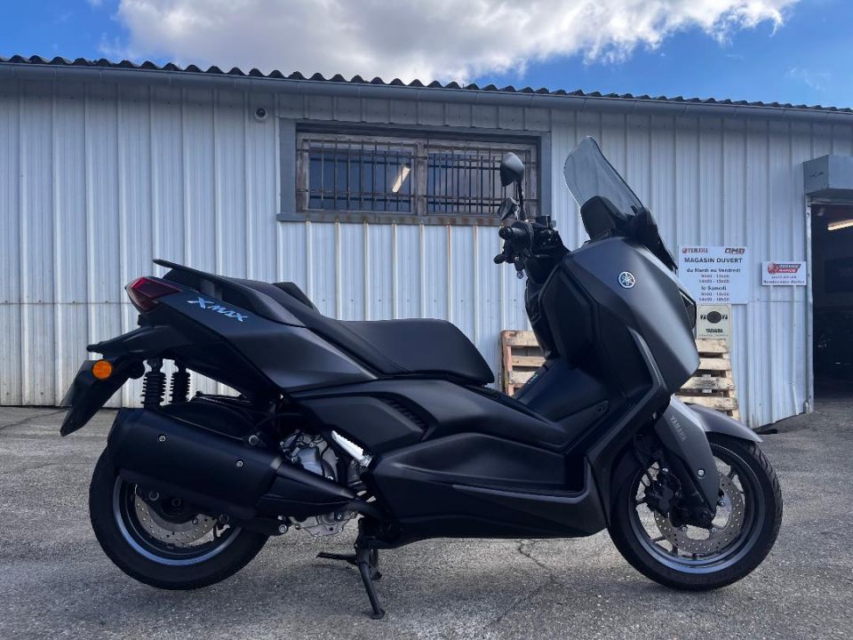 YAMAHA XMAX 300 4