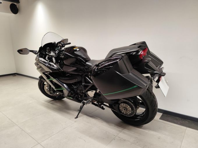 KAWASAKI Ninja H2 SX 4