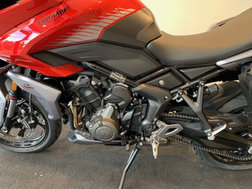 TRIUMPH TIGER SPORT 660 4