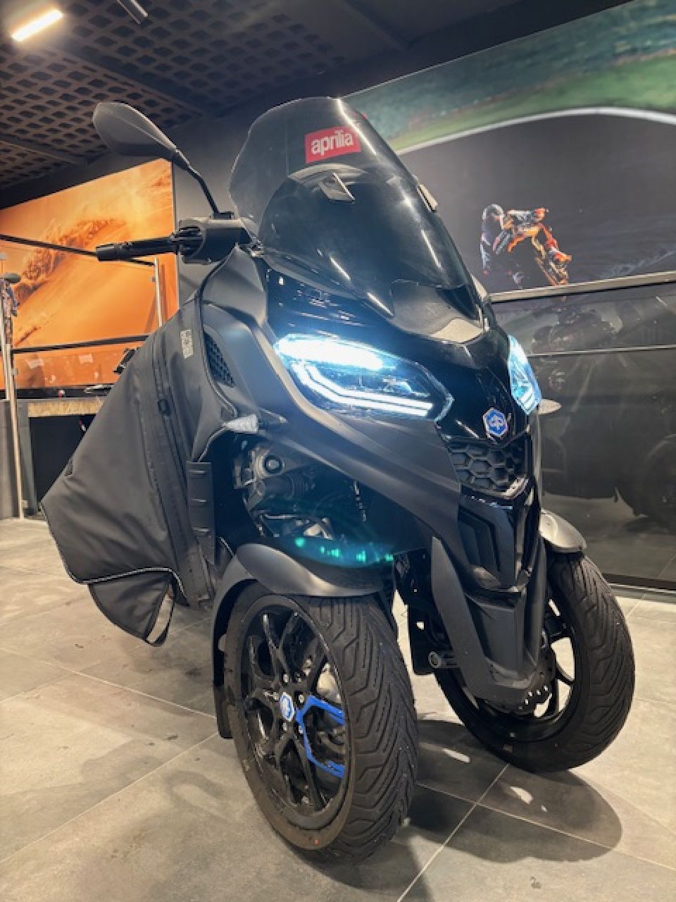 PIAGGIO MP3 310 HPE SPORT 4