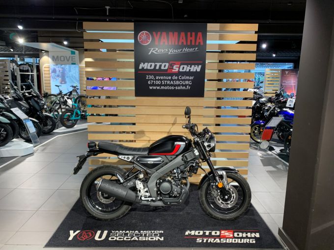 YAMAHA XSR 125 4