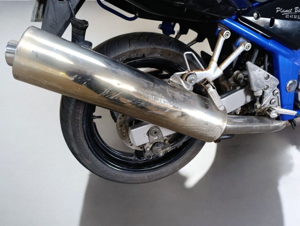 SUZUKI GSF 600 BANDIT 4