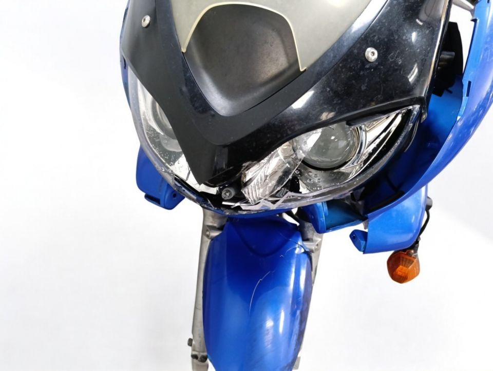 SUZUKI GSF 600 BANDIT 4