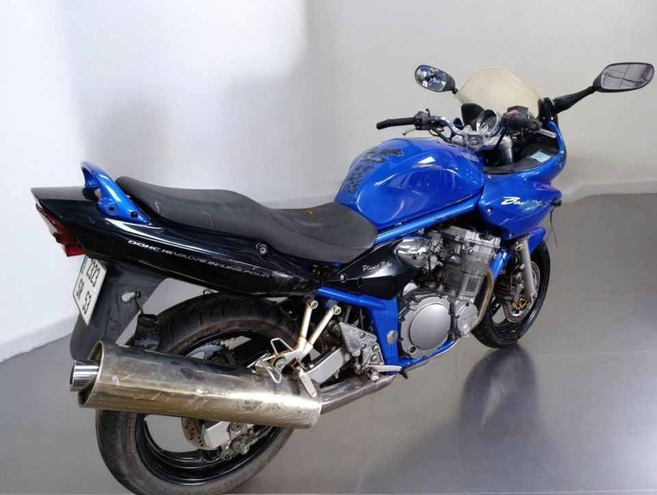 SUZUKI GSF 600 BANDIT 4