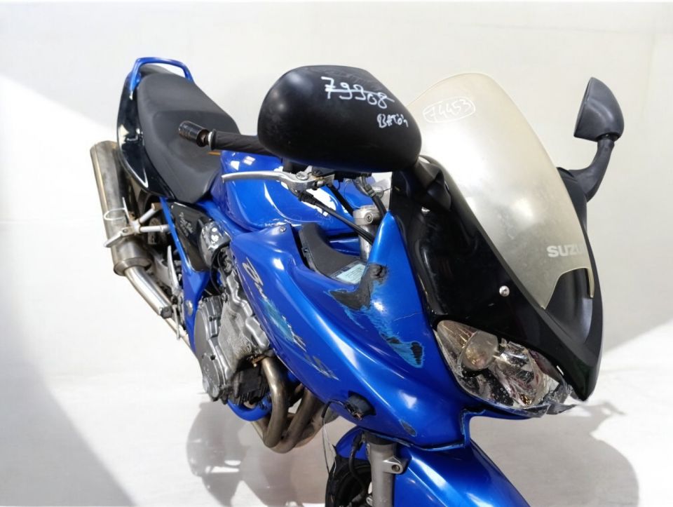 SUZUKI GSF 600 BANDIT 4