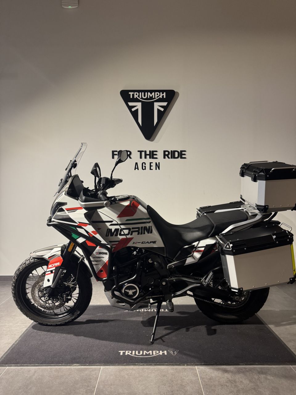 MOTO MORINI X-cape 650 4