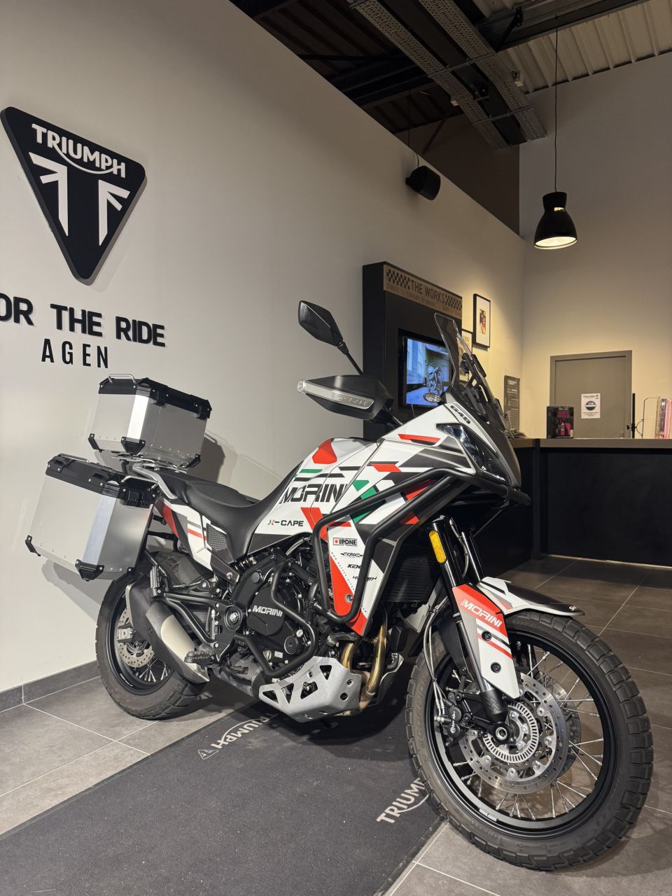 MOTO MORINI X-cape 650 4