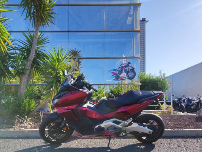HONDA FORZA 750 4