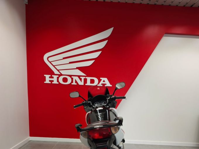 HONDA CBF 600 S 4