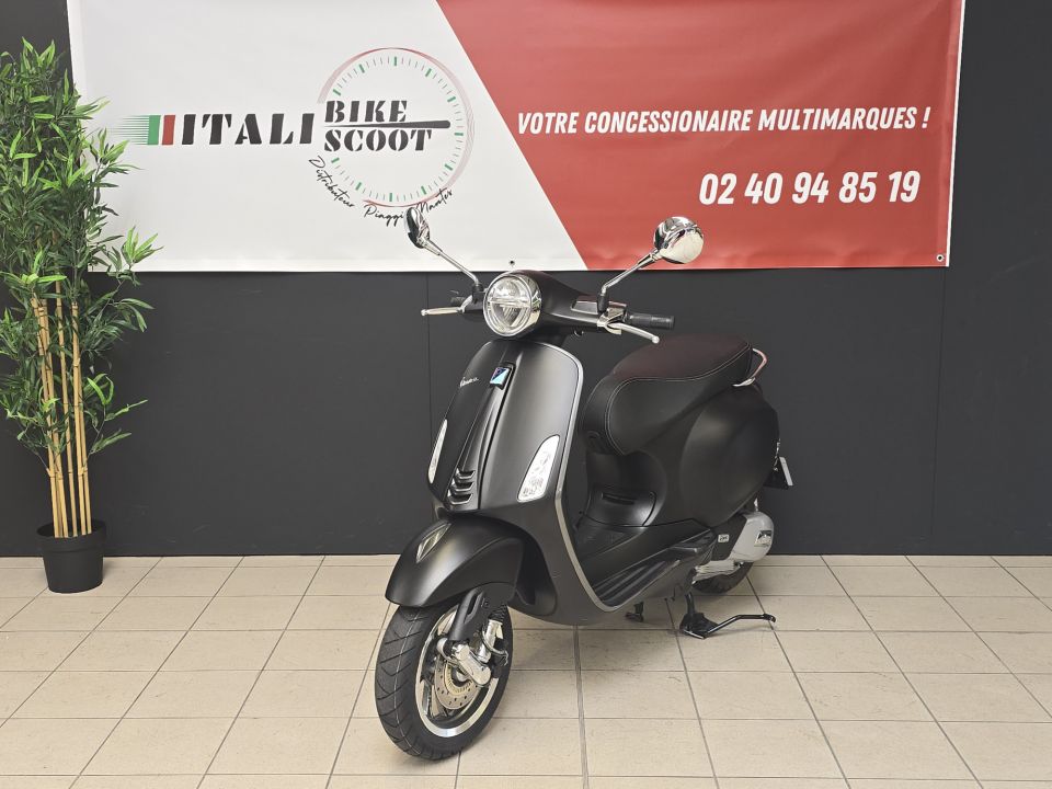 VESPA PRIMAVERA 125 4