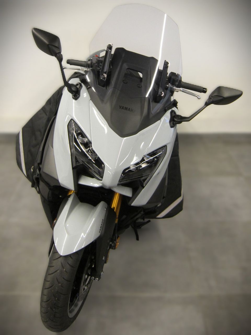 YAMAHA XP T-MAX 560 TECH MAX 4
