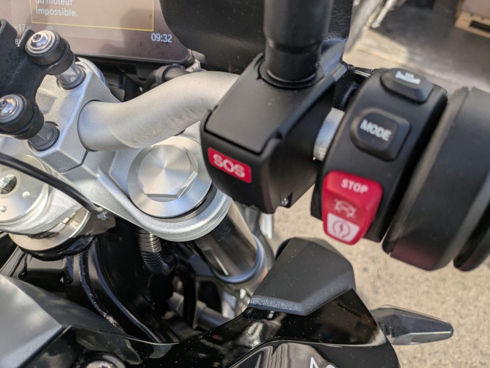 BMW F 800 R 47.5CV 4