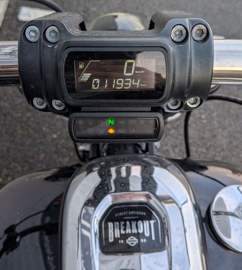 HARLEY-DAVIDSON SOFTAIL BREAKOUT 1923 4