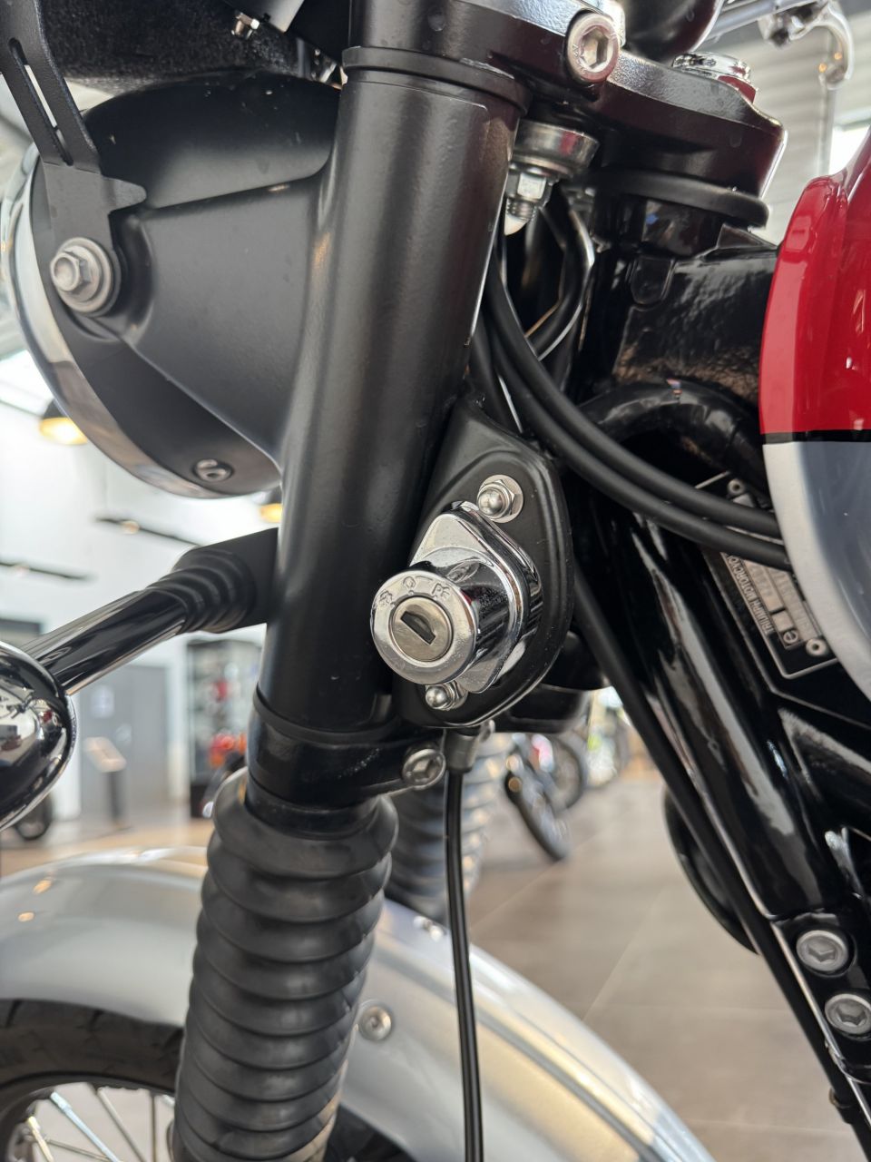 TRIUMPH SCRAMBLER 900 4