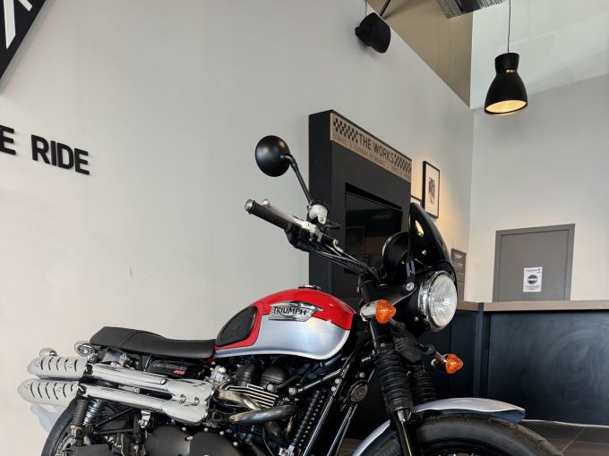 TRIUMPH SCRAMBLER 900 4