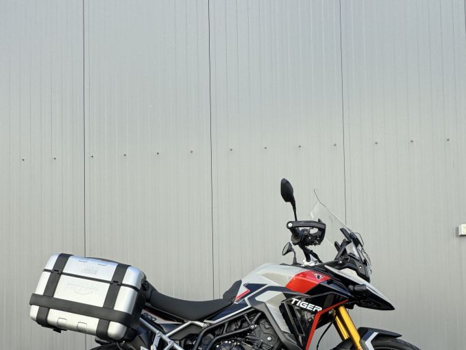 TRIUMPH TIGER 900 RALLY PRO 4