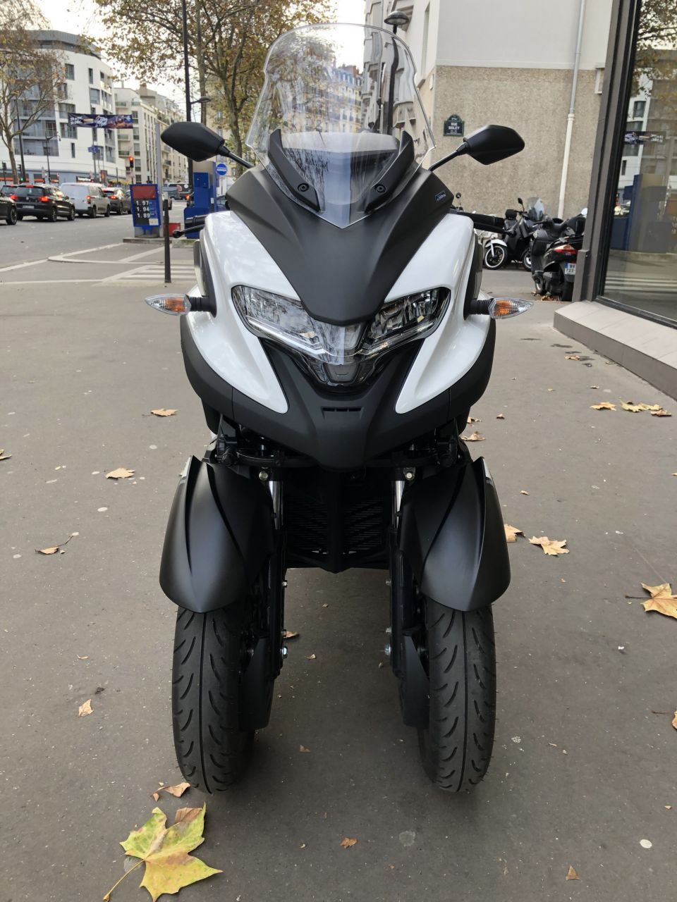 YAMAHA TRICITY 300 4