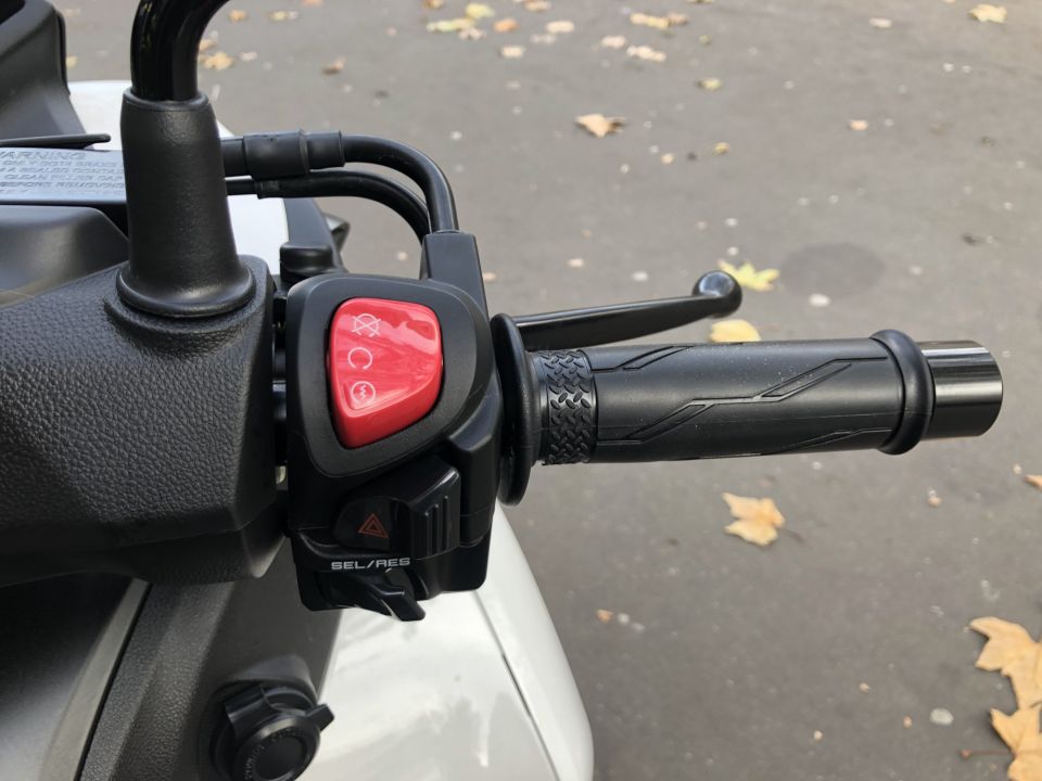 YAMAHA TRICITY 300 4