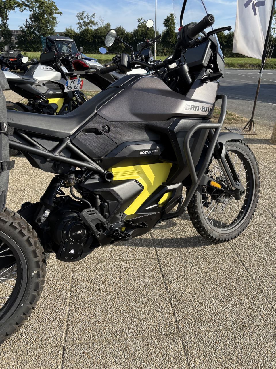 CAN-AM SPYDER 4