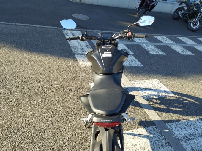 HONDA CB 125 R 4