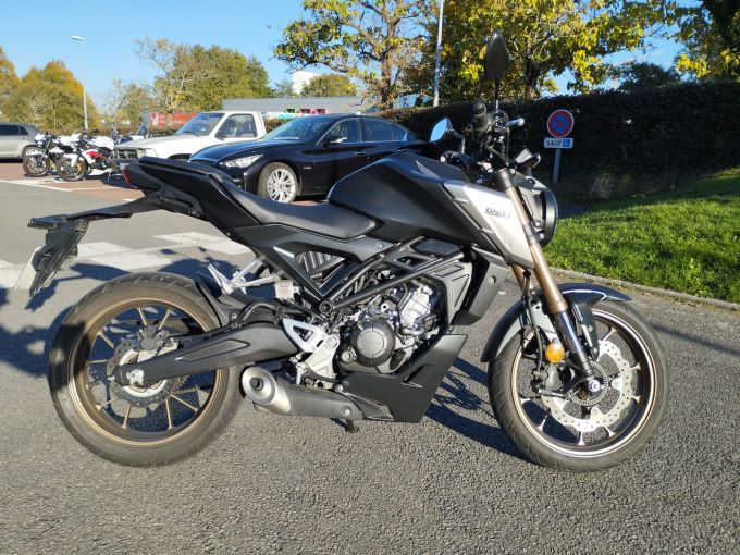 HONDA CB 125 R 4