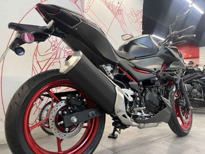KAWASAKI Z500 SE 4