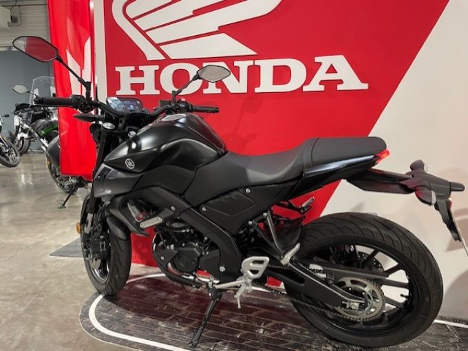 YAMAHA MT-125 ABS 4