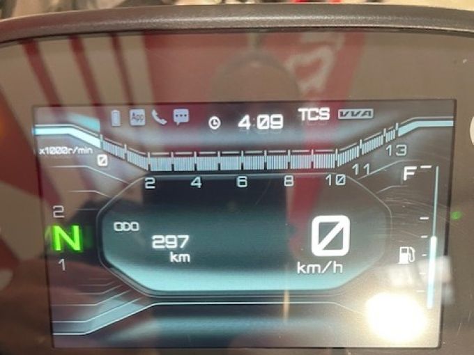 YAMAHA MT-125 ABS 4